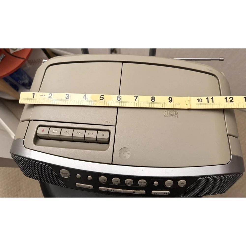 SONY (CFD-S05 )AM/FM Radio Boombox CD Cassette Tape Player Megabass Stereo